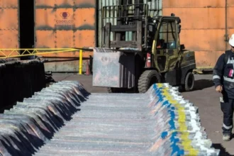 Codelco eleva producción por impulso de Ministro Hales, pero utilidades caen 30% al tercer trimestre