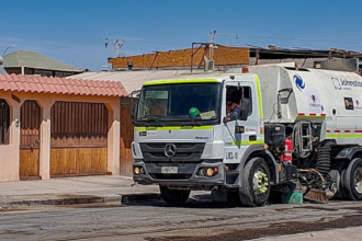 Codelco en Calama: Plan de Descontaminación con «Barrido y Lavado» eficiente.