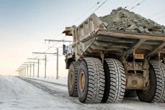 Codelco probará innovador sistema de electrificación de camiones para reducir hasta 70% sus emisiones