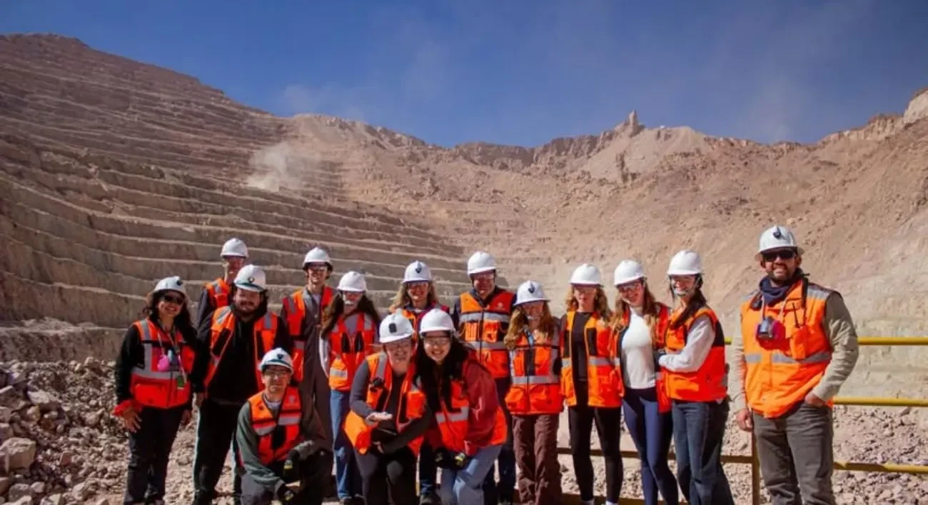 Codelco Salvador: delegación de EE.UU. explora patrimonio minero y operaciones en visita académica internacional