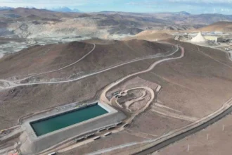 Collahuasi refuerza suministro: sistema de 194 km asegura agua por 20 años y consolida apuesta por desalación