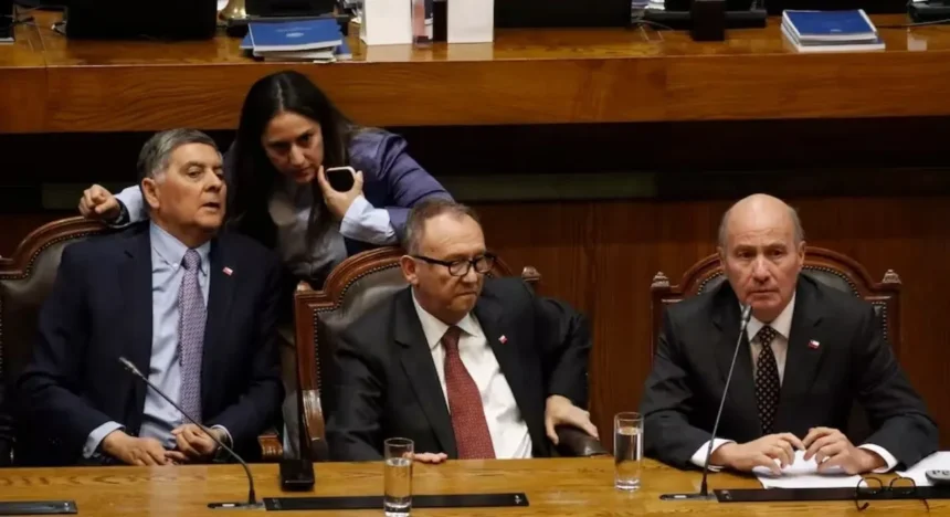 Combustibles en Chile: Cámara aprueba proyecto con 109 votos y tensiona debut de Quiroz en medio de críticas