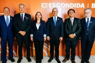 Con principales gremios y autoridades Escondida | BHP celebró 35años desde el inicio de operaciones
