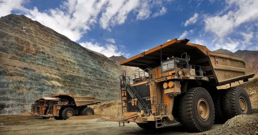 Consejo Minero cifra en US$100 millones el impacto del ajuste al impuesto al diésel y advierte riesgo para la competitividad minera