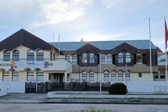 Corte de Apelaciones ordena millonario pago de Municipalidad de Porvenir por incumplimientos