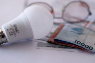 Corte de Luz Masivo en Chile: Investigación sobre Apagón Emergente