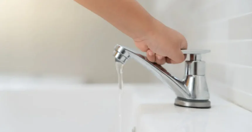 Corte programado de agua afectará a seis comunas de Santiago este jueves