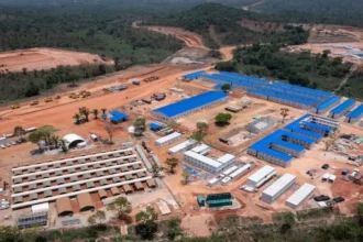 Costoso desafío de Rio Tinto: Refinería clave en mina Simandou-Guinea