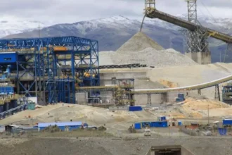 Crecimiento sostenido marca récord en inversión minera peruana en 2025
