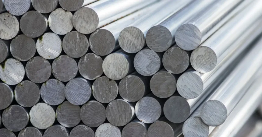 Crisis en Medio Oriente dispara precios globales y afecta suministro de aluminio