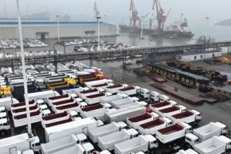 Crisis en Oriente Medio impacta exportaciones automotrices indias: costos disparados y retrasos