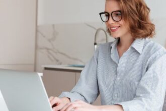 Cursos gratuitos en línea del SENCE: capacítate desde casa con estas opciones disponibles en 2025
