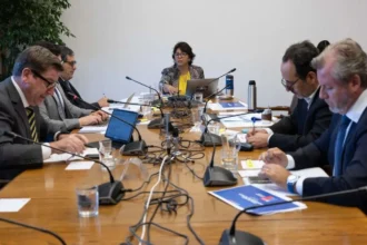 Daniel Mas expone en el Senado agenda minera del Ejecutivo y abre debate por inversión, permisos, Enami y Codelco