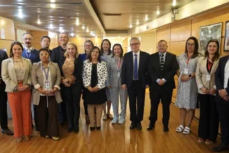 Delegaciones de Costa Rica y la Unión Europea visitan Chile para conocer trabajo de certificación de competencias laborales en electromovilidad