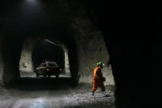 Derrumbe en El Teniente: 3 despidos por “falta grave” remece a Codelco y tensiona a toda la línea ejecutiva