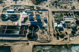Desalinización en Estados Unidos: 190 millones de litros al día y el factor que está encareciendo el “grifo del océano”