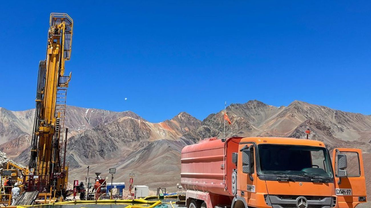 Descubrimiento en Atacama: Perforación en Proyecto Valeriano Revela 36 Metros de Mineralización con 3,05% de Cobre Equivalente