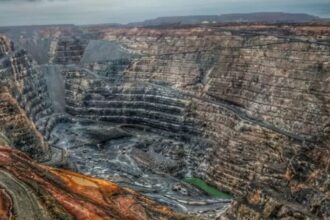 Descubrimiento Millonario Bajo un Volcán: El Gigante de Litio que Cambia el Juego