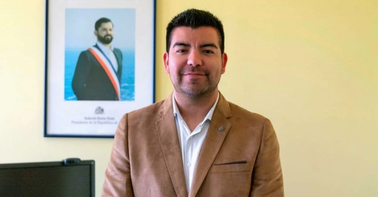 Designan a Darío Andrés Fernández Serei como líder de la transición energética en Arica y Parinacota