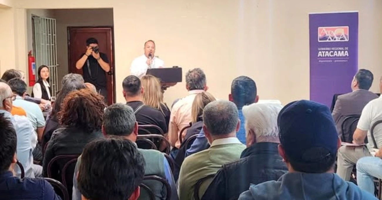 Dirigentes de CONFEMIN participan en conversatorio minero sobre la Ley de Áreas Protegidas en Copiapó