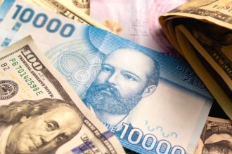 Dólar supera los $1.000 en Chile ante aumento de tensiones entre EE.UU. y China