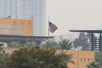 Drones no identificados generan alarma en base militar clave de Washington, D.C.