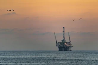 EAU deja la OPEP desde el 1 de mayo: el giro que abre una grieta petrolera tras Ormuz