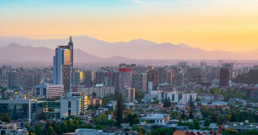 Economía chilena crece 2,5% en 2025 impulsada por consumo e inversión interna