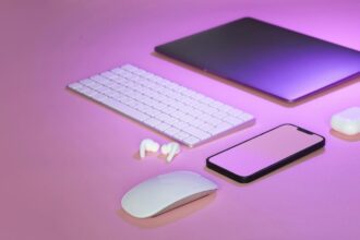 EE.UU. exime de aranceles a smartphones, laptops y otros dispositivos electrónicos importados