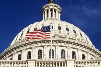 EE.UU. votará resolución clave: Senado busca frenar poderes bélicos de Trump en conflicto con Irán