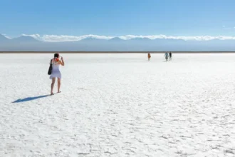 El hundimiento del Salar de Atacama por extracción de salmuera y litio
