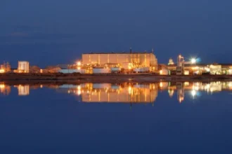 El óxido de tierras raras «pesado» producido en EE. UU. de Energy Fuels calificó con éxito para su uso en imanes permanentes