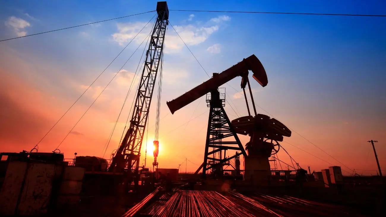 El precio del petróleo cae por debajo de 60 dólares