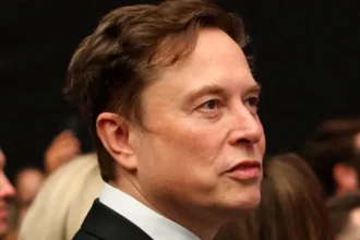 Elon Musk lidera Forbes con 839 mil millones: ¿Próximo primer billonario?