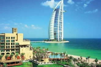 Emiratos Árabes Unidos advierte que defenderá su soberanía pero descarta escalar conflicto con Irán