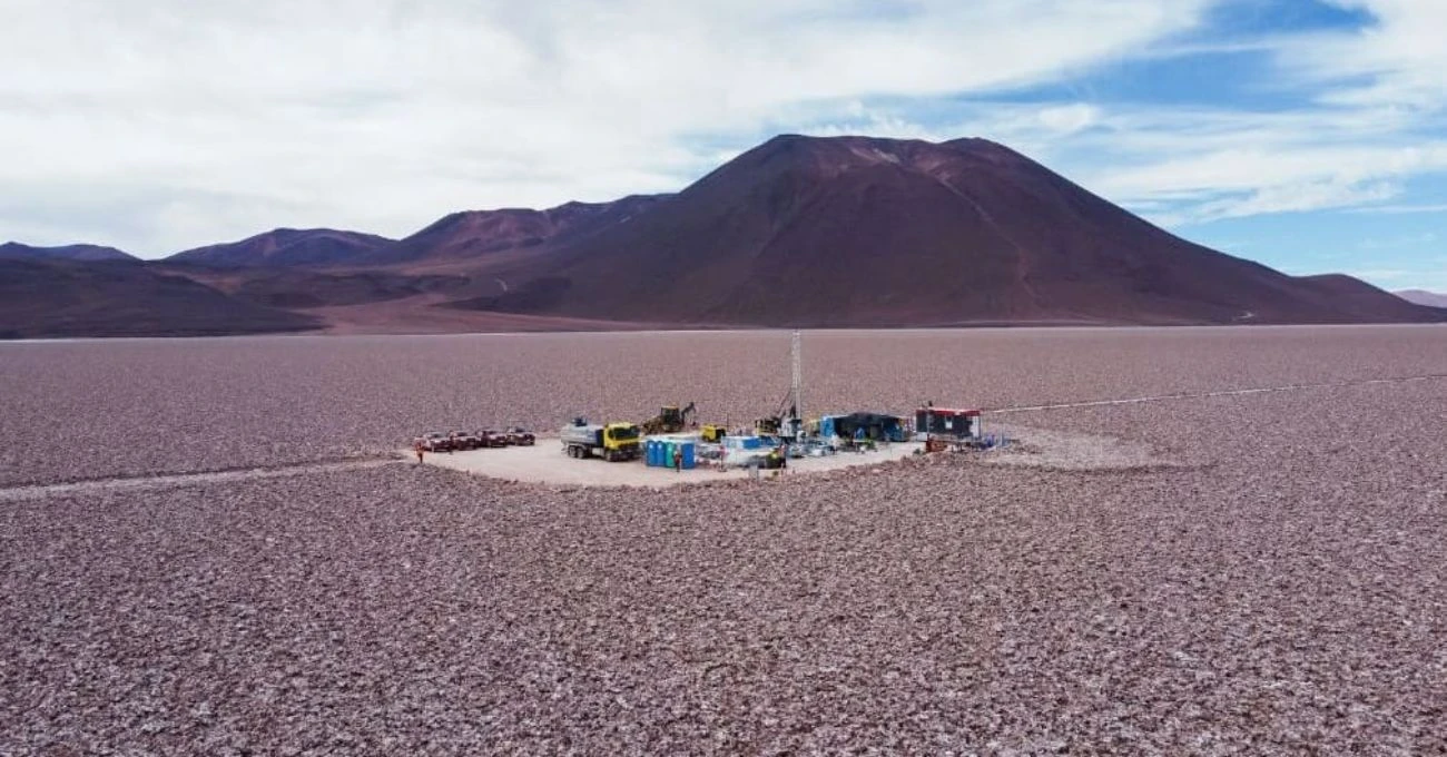 Enami obtiene histórica autorización para extraer litio en Salares Altoandinos: CChEN aprueba cuota inicial de 545 mil toneladas métricas hasta 2060