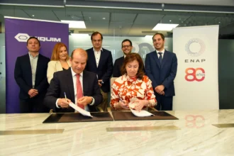 Enap potencia su negocio logístico y firma contrato con Oxiquim 