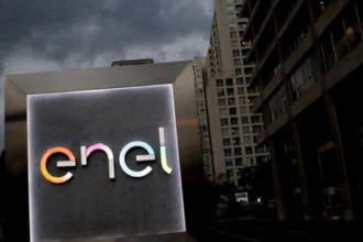 Enel Chile proyecta US$65 millones por deuda eléctrica y anticipa definiciones clave para el sistema de distribución