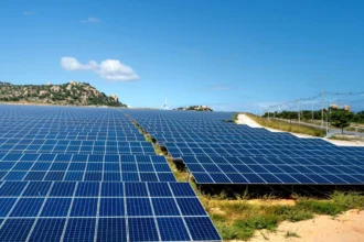 Energía solar en China superará al carbón en 2026: el dato de 300 GW que reordena su sistema eléctrico