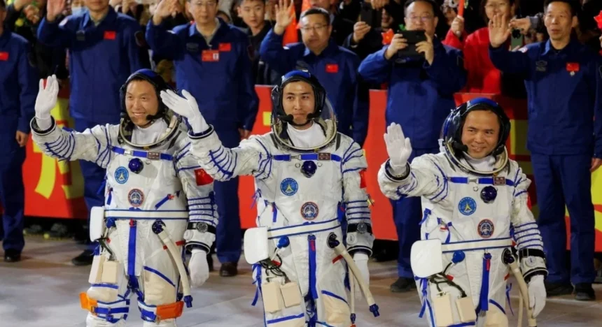 Estación Tiangong: tripulación china extiende misión en 1 mes tras anomalía técnica y refuerza agenda científica