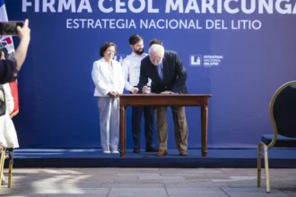Estrategia Nacional del Litio da nuevo paso con firma de segundo CEOL para operación de litio en la región de Atacama
