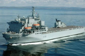 Estrecho de Ormuz: Francia y Reino Unido anuncian misión naval para proteger el comercio global