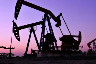 Estrecho de Ormuz: la tensión Estados Unidos-Irán vuelve a poner en jaque el 20% del petróleo mundial y amenaza los costos de la minería