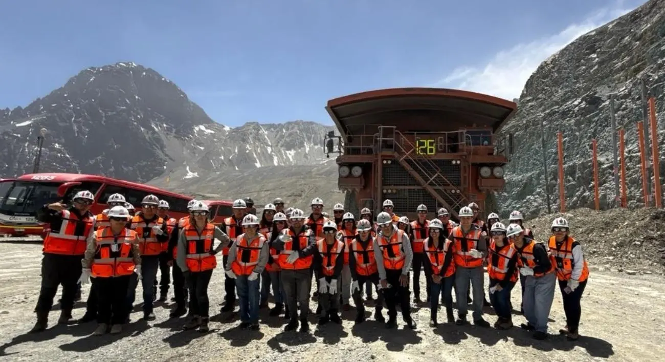 Estudiantes del Valle de Aconcagua visitan Codelco Andina para reforzar sus conocimientos en minería