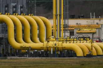 Europa exige cumplir tope energético para frenar ingresos petroleros de Rusia