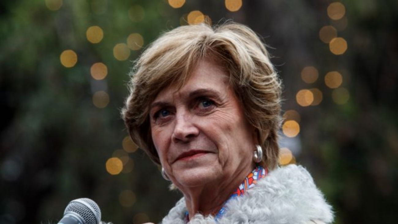 Evelyn Matthei cuestiona acuerdo SQM-Codelco mientras defienden su relevancia para Chile en medio de críticas políticas