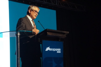 Expomin 2025: Ministro Mario Marcel destaca “resiliencia del cobre chileno” y rol estratégico del Estado en la minería nacional
