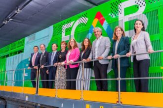 FCAB presenta primera locomotora de hidrógeno en Sudamérica: avance sostenible