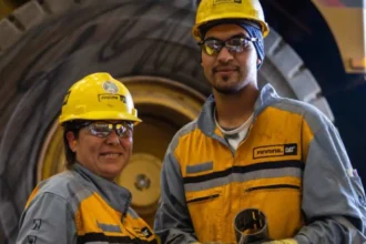 Finning busca trabajadores para minería: vacantes activas en Antofagasta, Calama y faenas para postular hoy