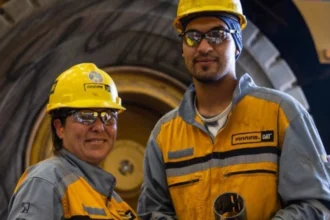 Finning Chile abre más de 90 vacantes en minería y mantenimiento